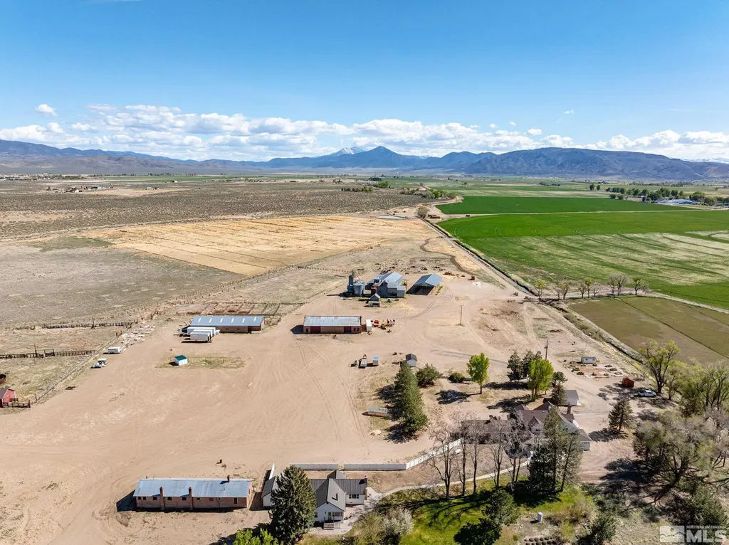 1000 Plymouth Ranch Smith NV 89430