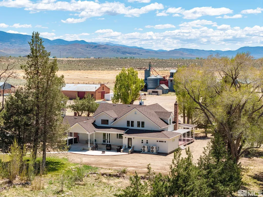 1000 Plymouth Ranch Smith NV 89430