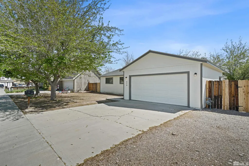 410 Heron Fallon NV 89406
