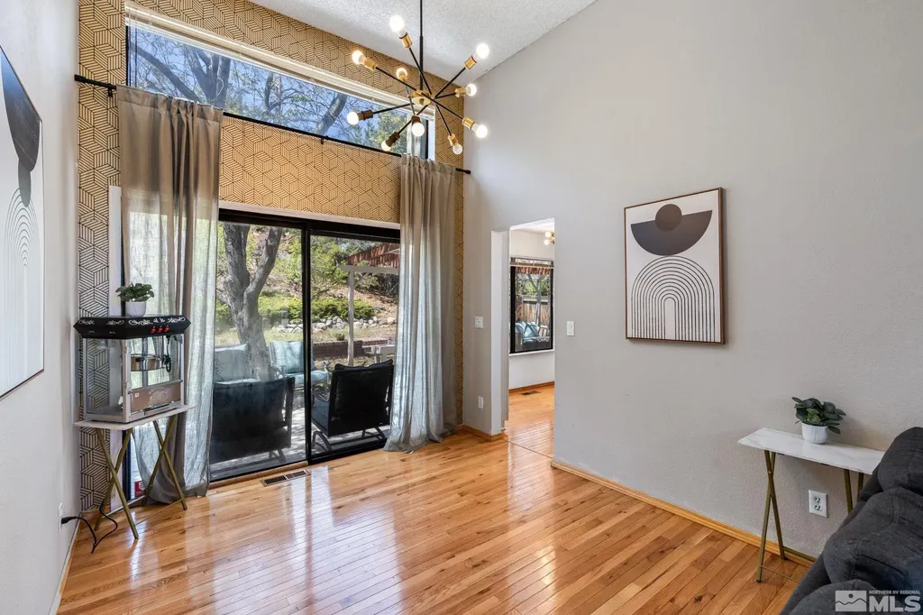 5276 Simons Reno NV 89523