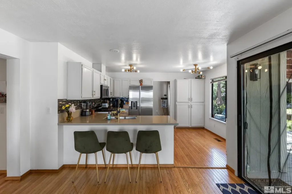 5276 Simons Reno NV 89523