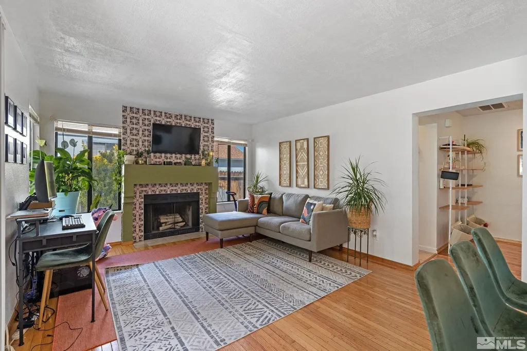 5276 Simons Reno NV 89523