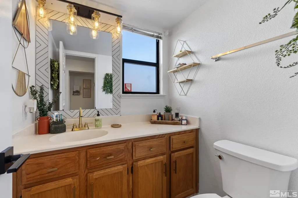 5276 Simons Reno NV 89523