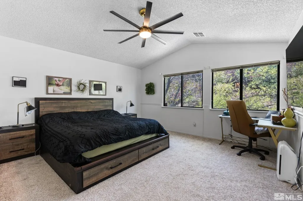 5276 Simons Reno NV 89523