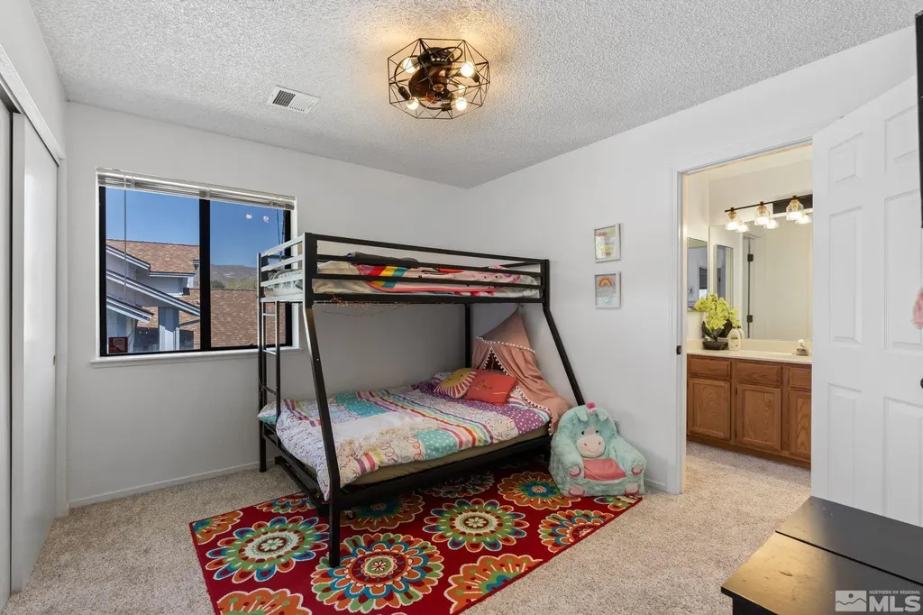 5276 Simons Reno NV 89523