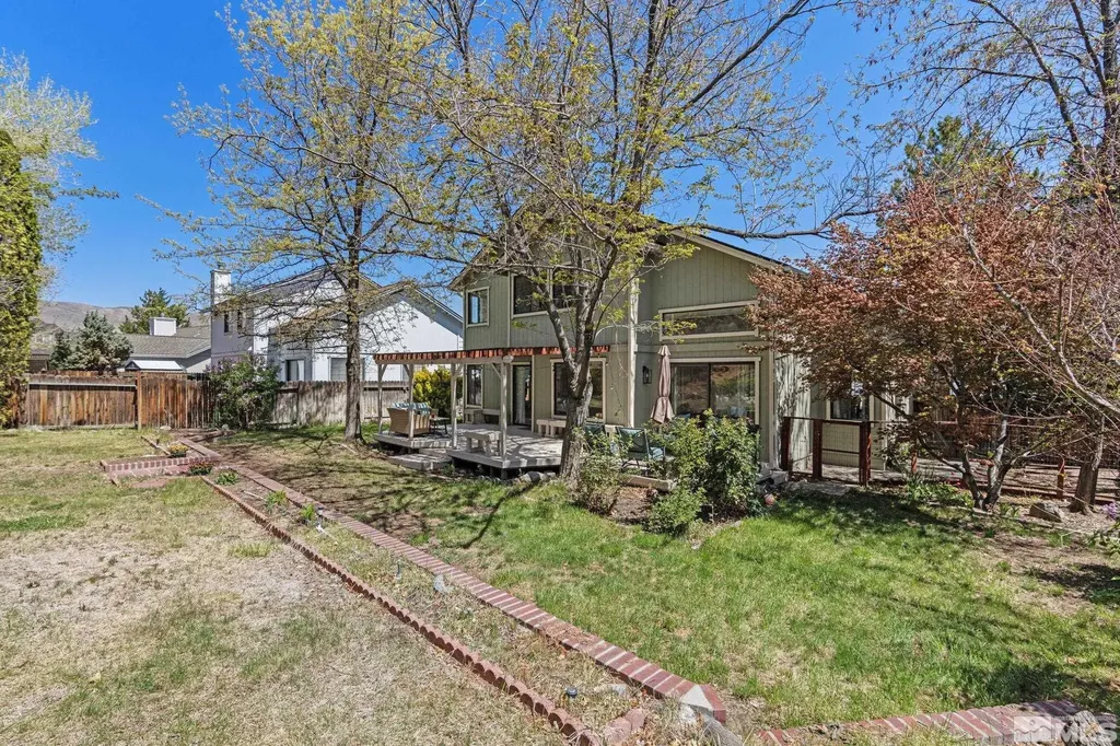 5276 Simons Reno NV 89523