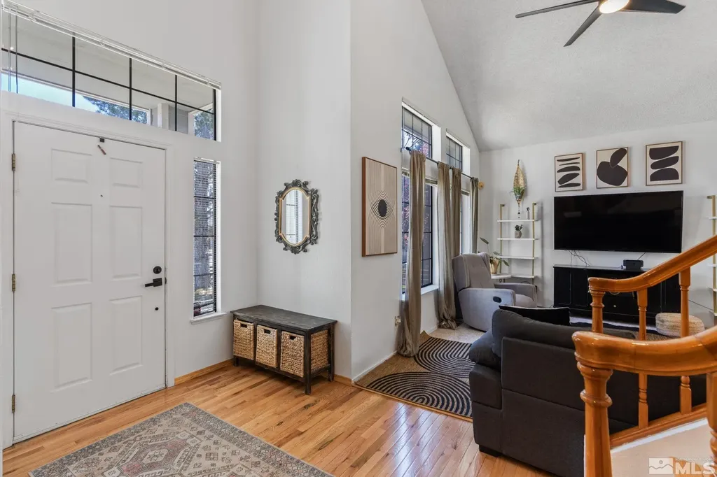 5276 Simons Reno NV 89523