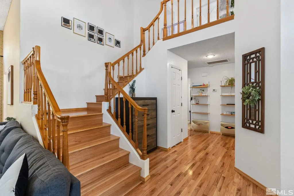 5276 Simons Reno NV 89523