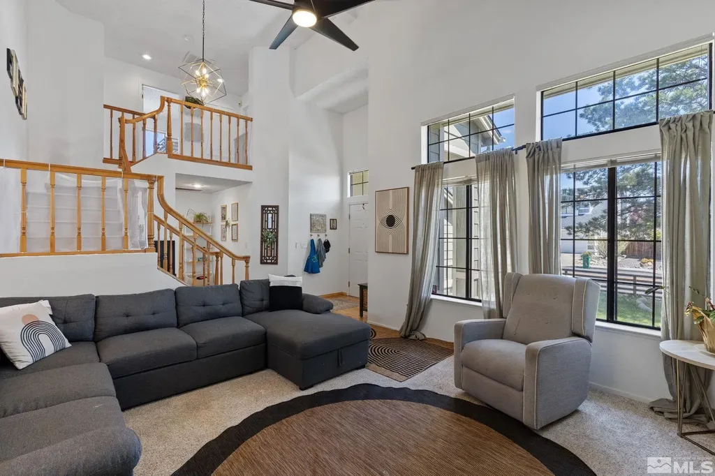 5276 Simons Reno NV 89523