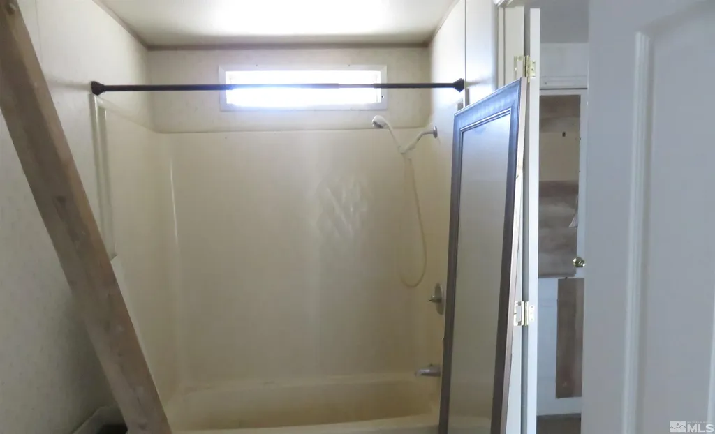 15 Ny Jo Yerington NV 89447