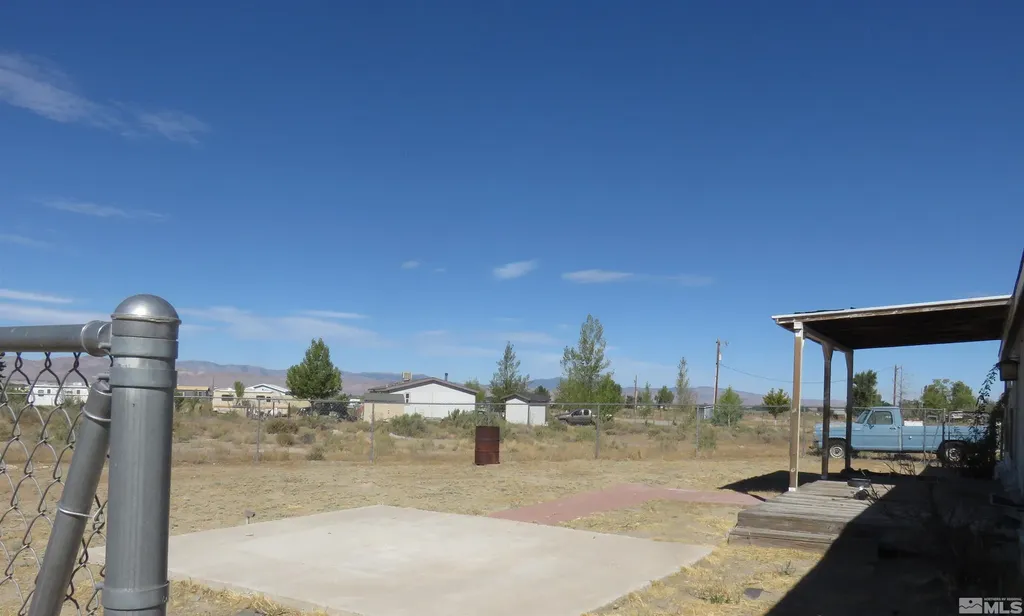 15 Ny Jo Yerington NV 89447