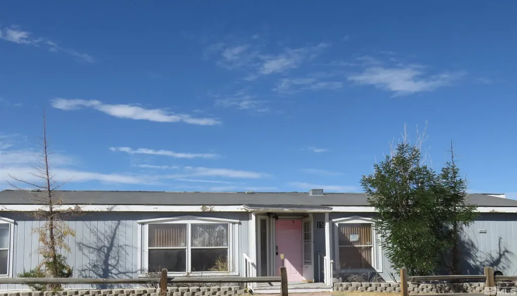 15 Ny Jo Yerington NV 89447