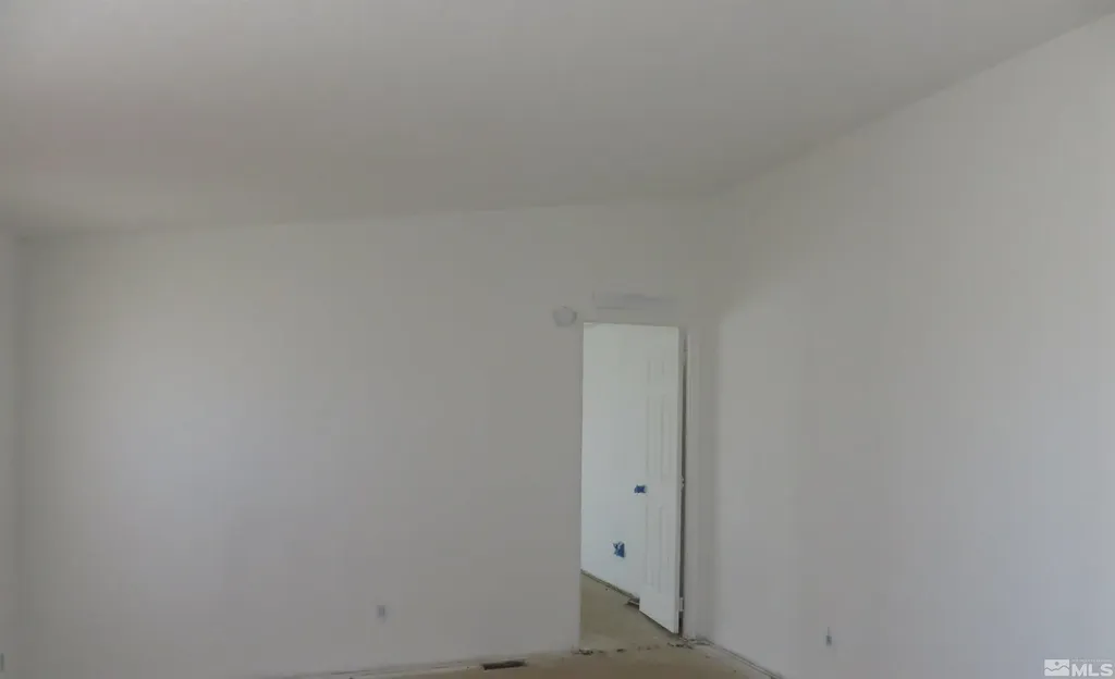 15 Ny Jo Yerington NV 89447