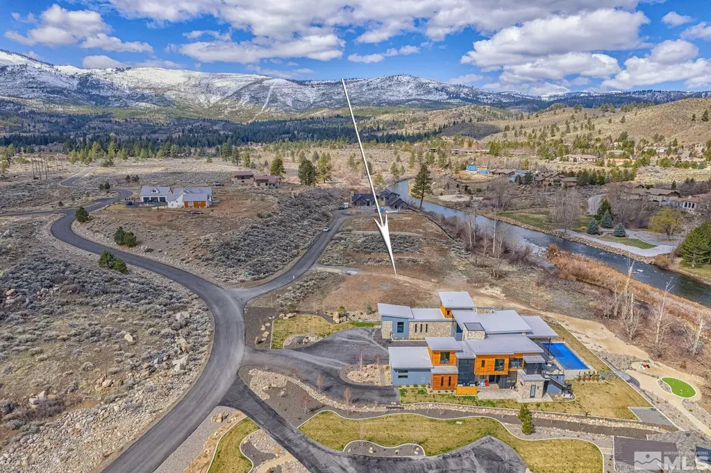 405 River Pines Verdi NV 89439