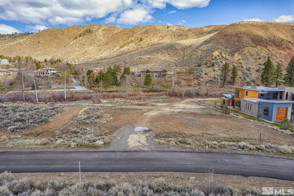 405 River Pines Verdi NV 89439