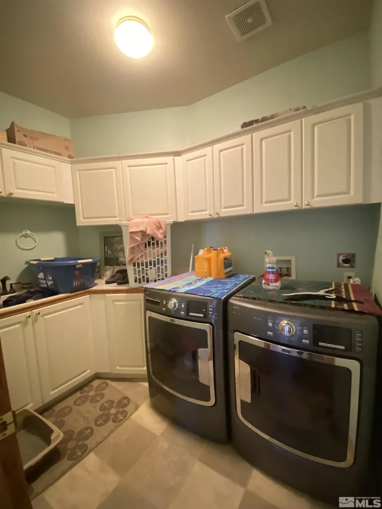 686 Castle Winnemucca NV 89445