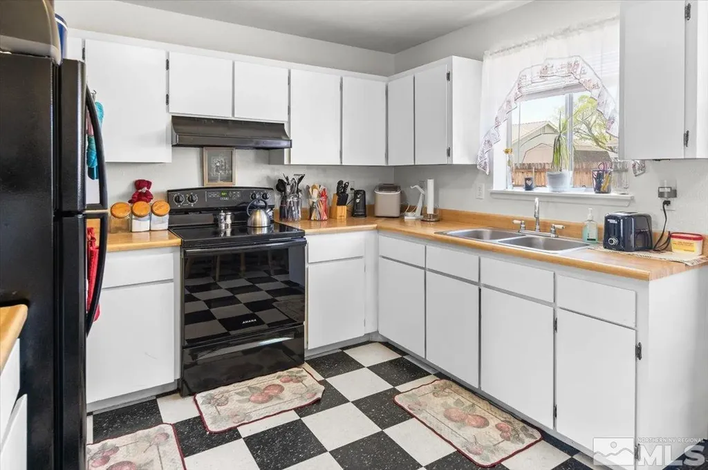 411 Paul Yerington NV 89447