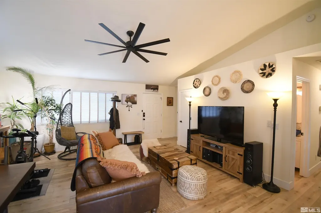 8653 Piper Reno NV 89506
