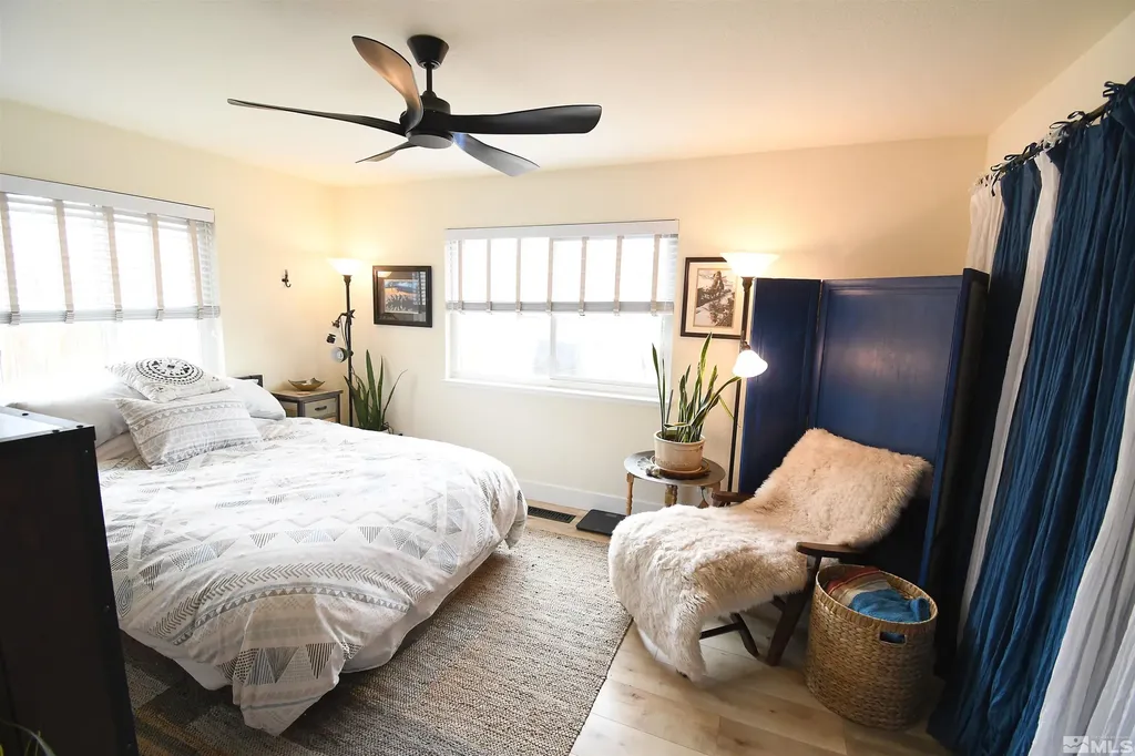 8653 Piper Reno NV 89506