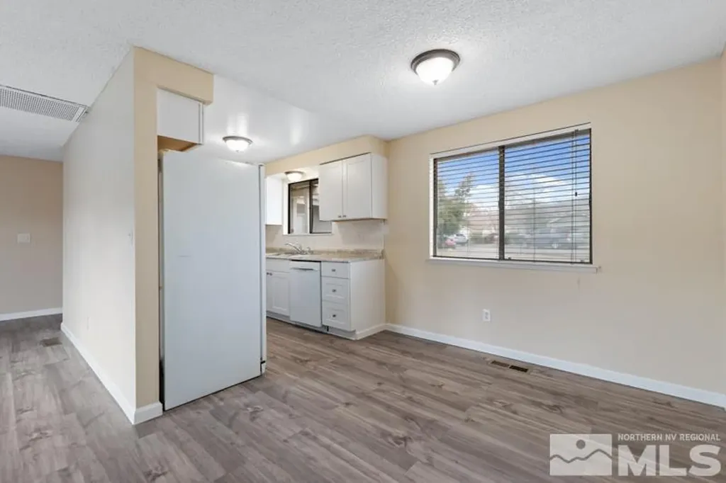 68 Zircon Reno NV 89521