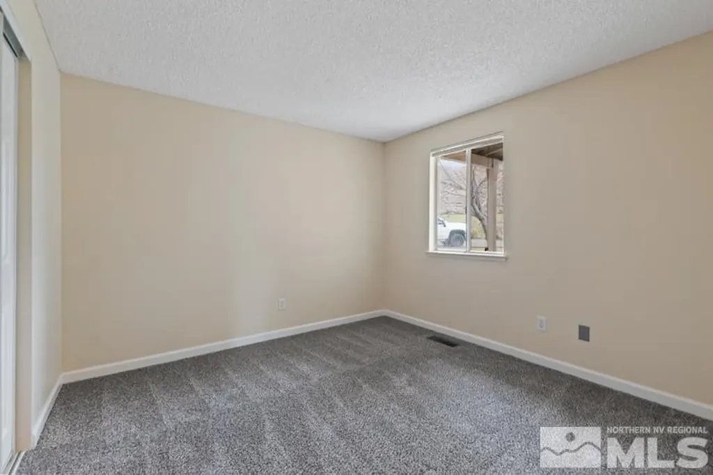 68 Zircon Reno NV 89521