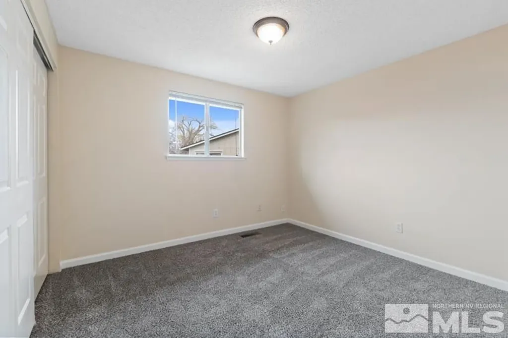 68 Zircon Reno NV 89521