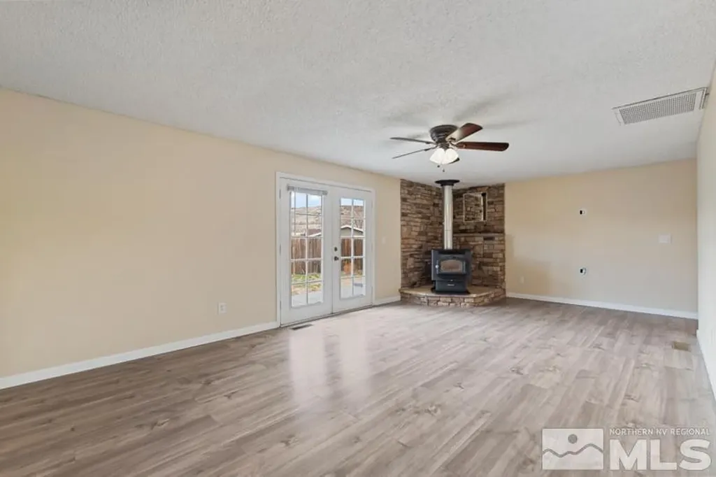 68 Zircon Reno NV 89521