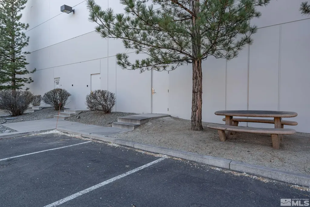 12815 Old Virginia Reno NV 89521