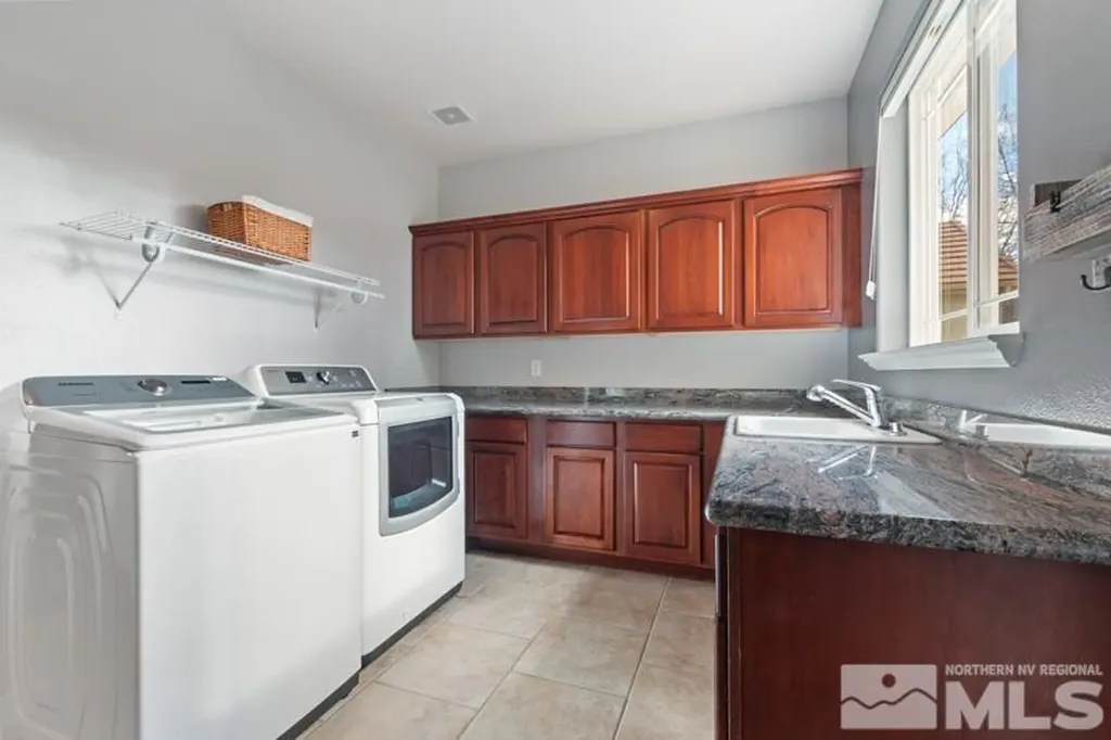 12620 Silver Wolf Reno NV 89511
