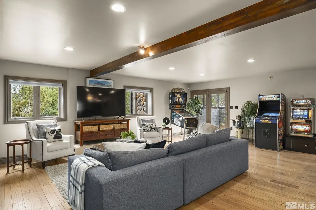 4840 Keshmiri Reno NV 89519