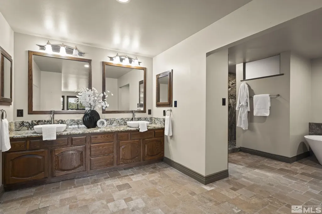 4840 Keshmiri Reno NV 89519