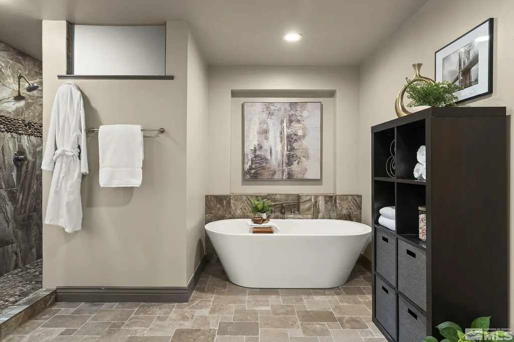 4840 Keshmiri Reno NV 89519