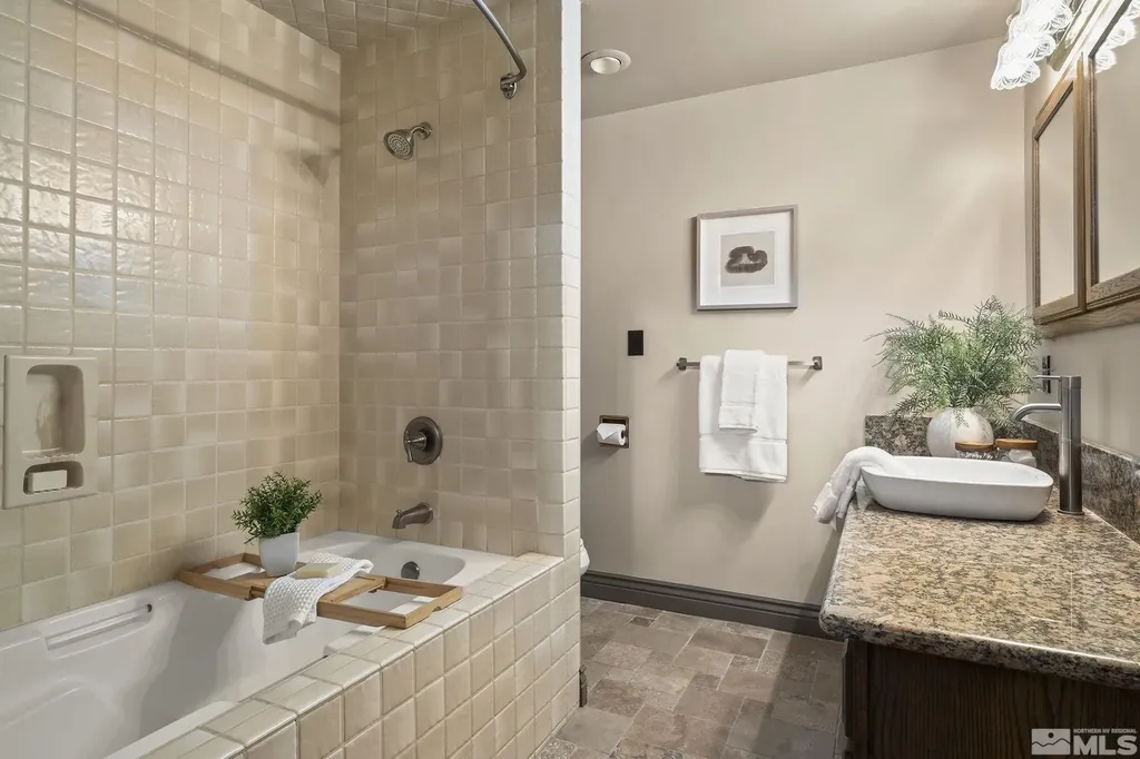 4840 Keshmiri Reno NV 89519
