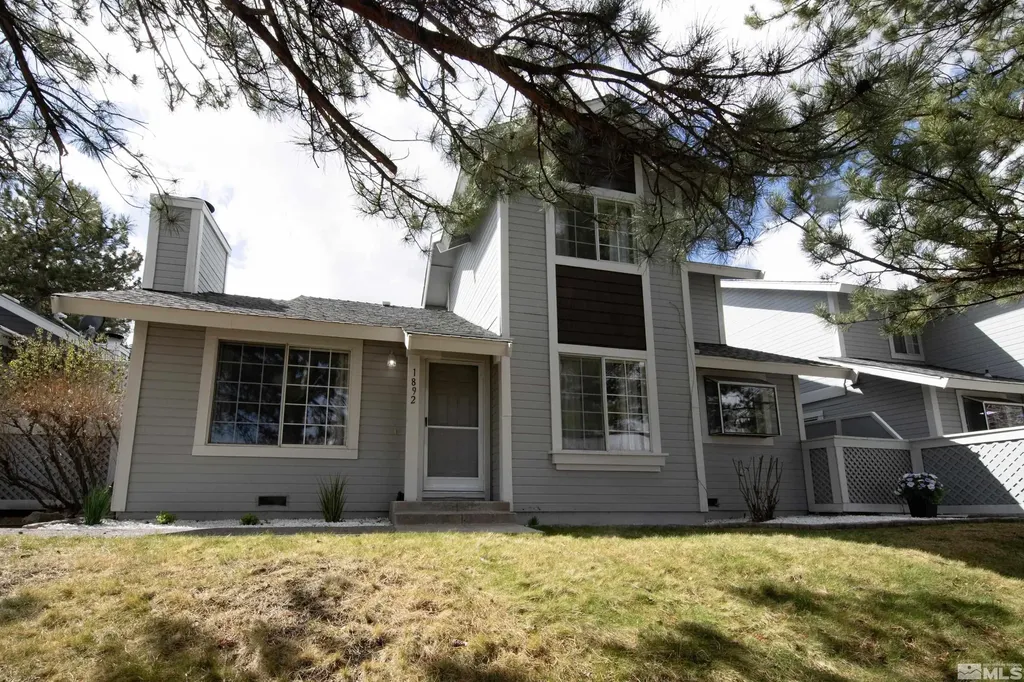1892 Minaret Reno NV 89523
