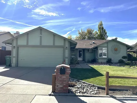 1641 Sprucemont Sparks NV 89434