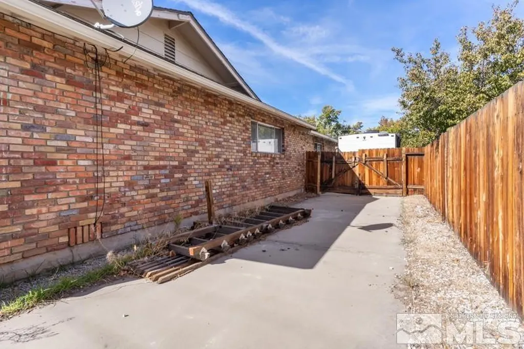 613 Ivy Carson City NV 89703