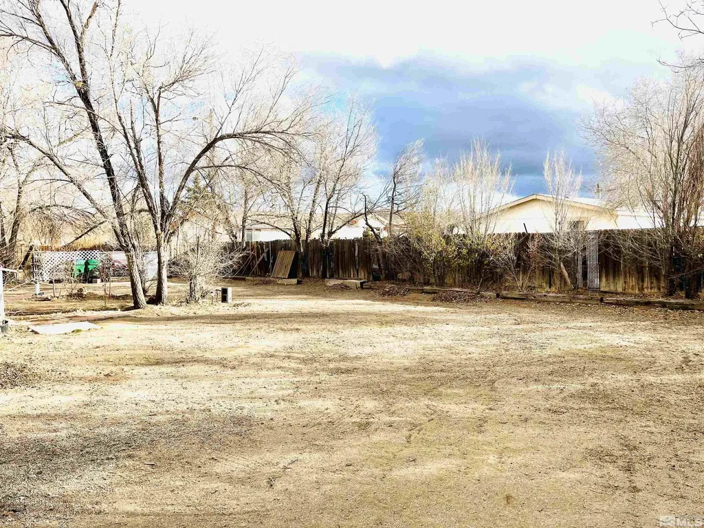 5639 Pearl Sun Valley NV 89433