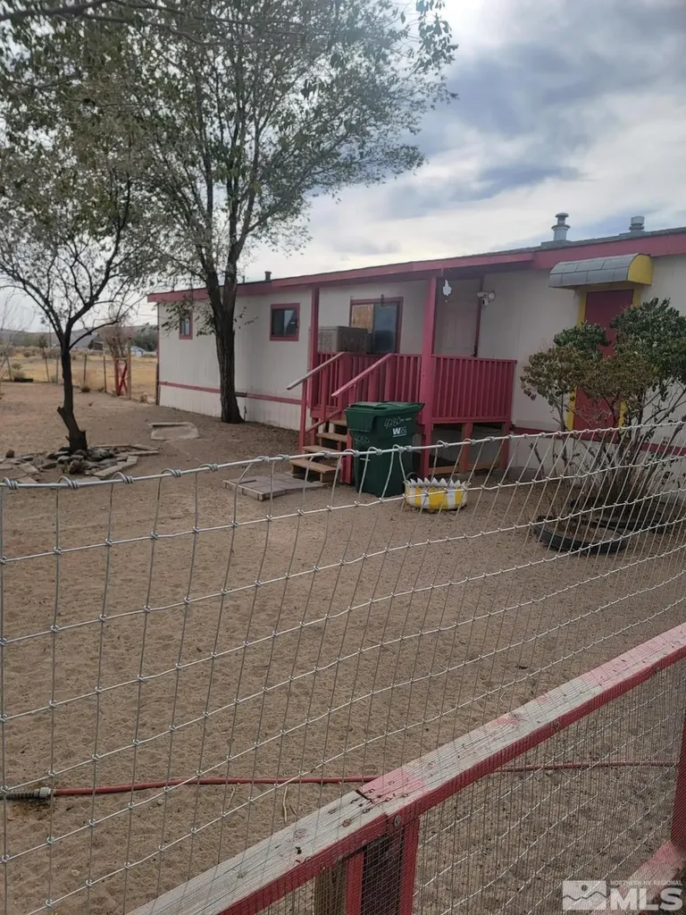 4280 Deodar Silver Springs NV 89429