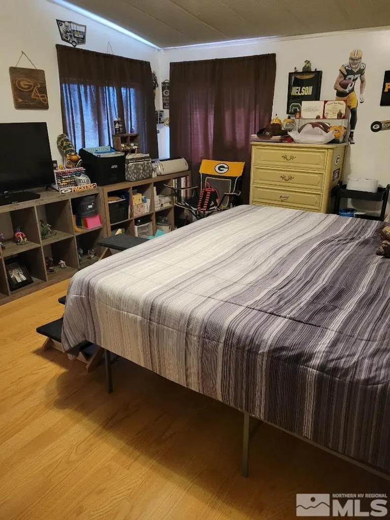 4280 Deodar Silver Springs NV 89429