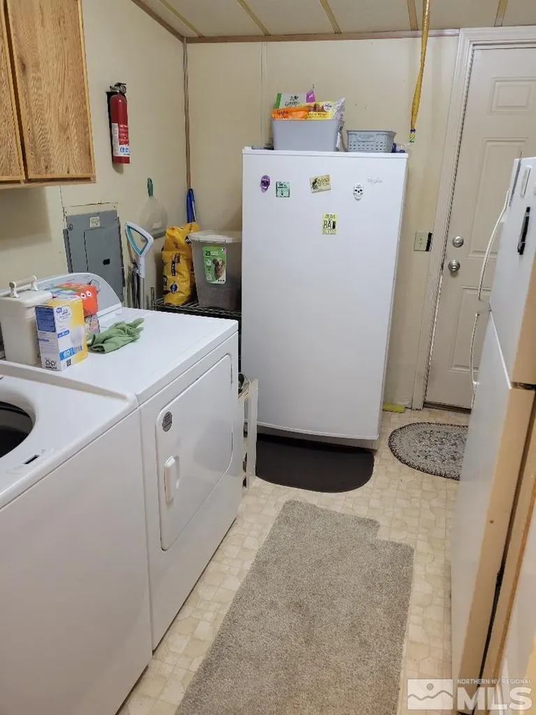 4280 Deodar Silver Springs NV 89429