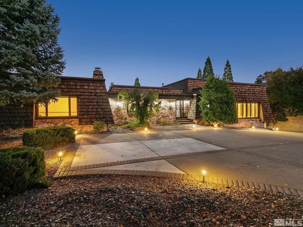 4270 Honeywood Reno NV 89509