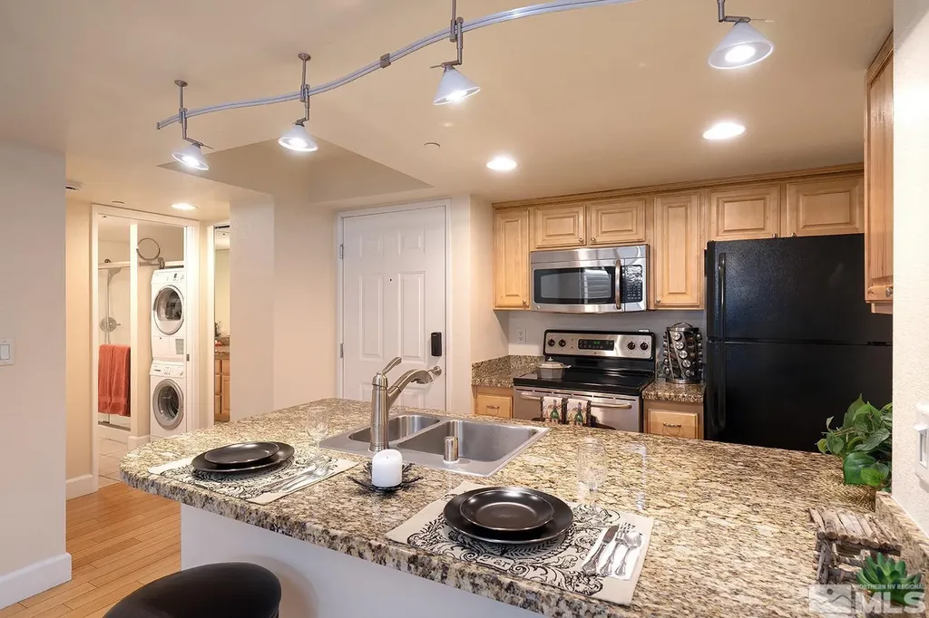 450 Arlington Reno NV 89503