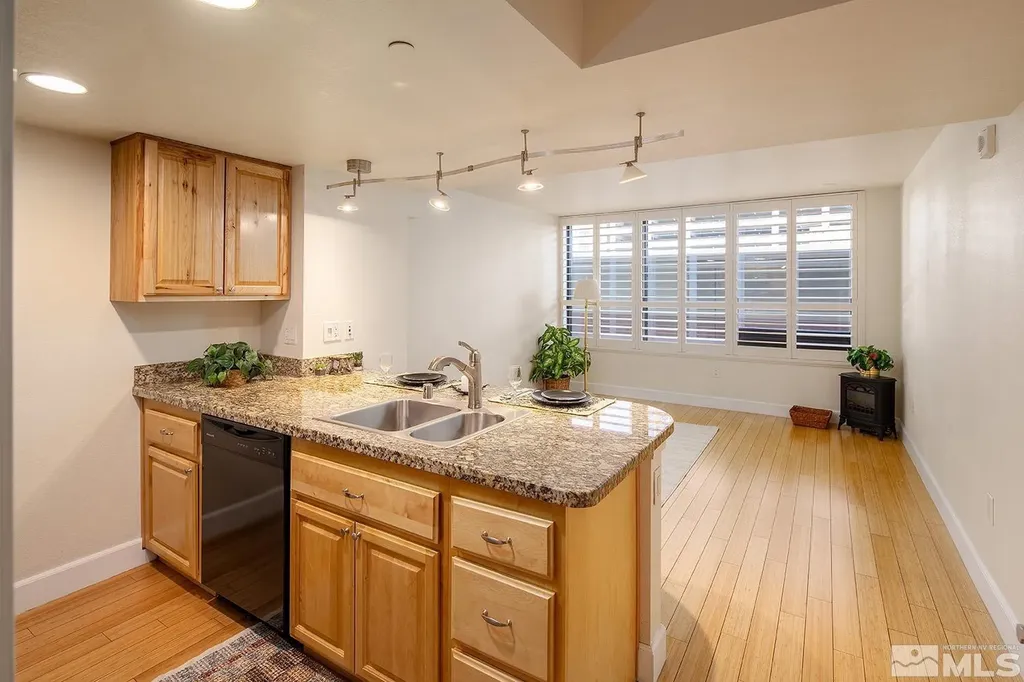 450 Arlington Reno NV 89503