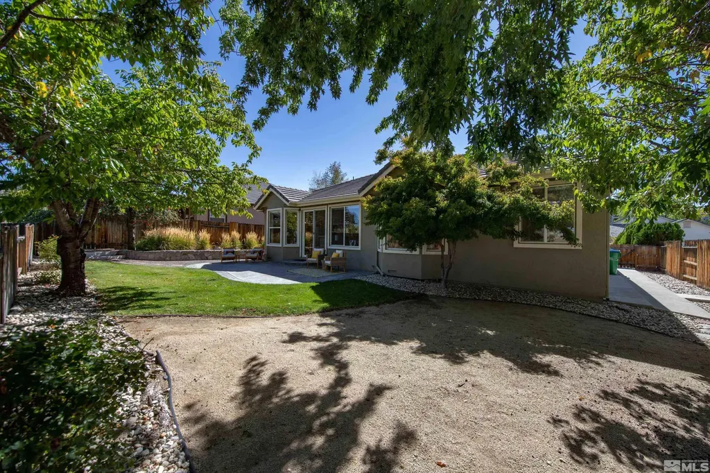 1768 Braidwood Sparks NV 89436
