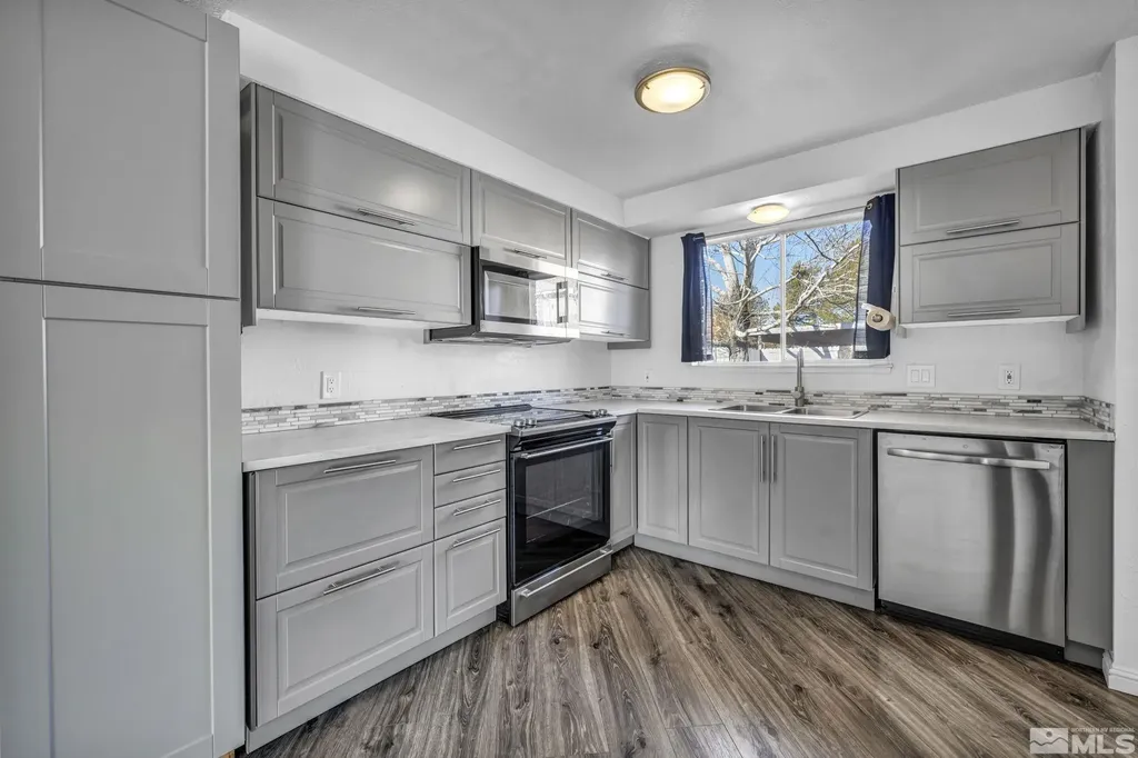 3012 Green Carson City NV 89701