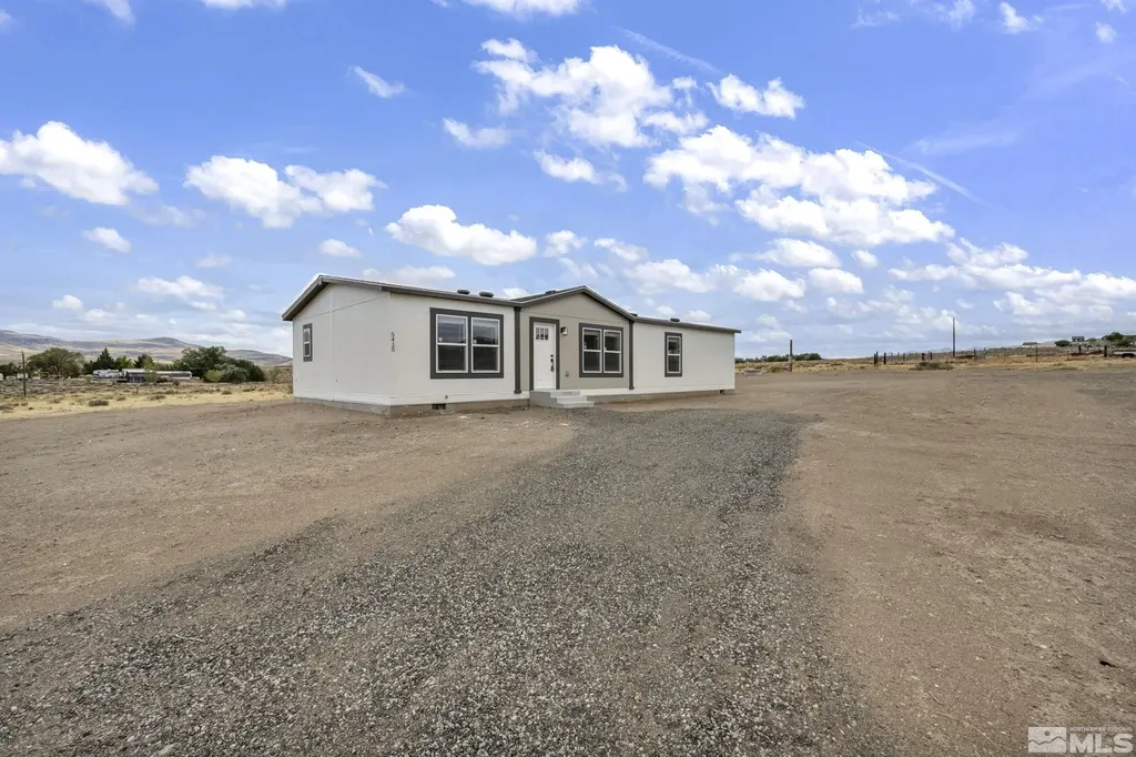 5415 Greeley Silver Springs NV 89429
