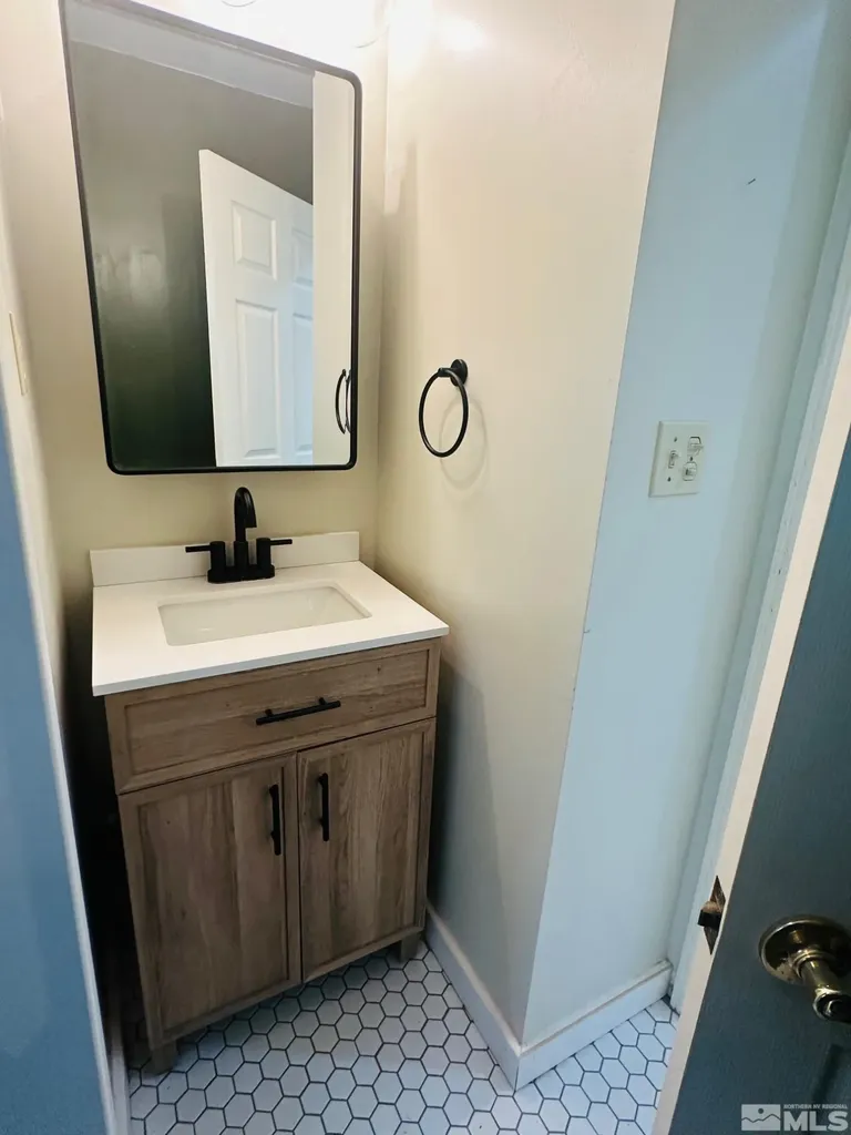 1605 Central Lovelock NV 89419