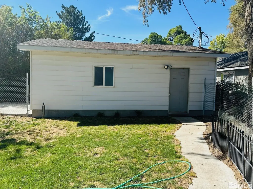 1605 Central Lovelock NV 89419