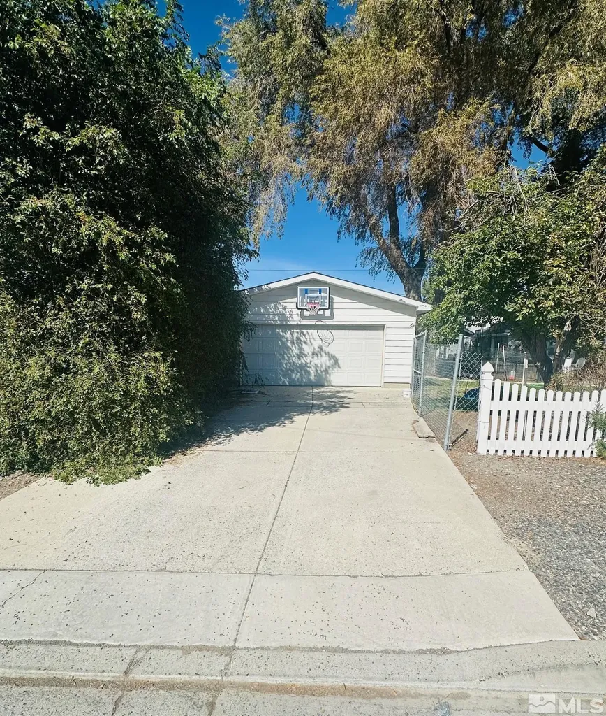1605 Central Lovelock NV 89419