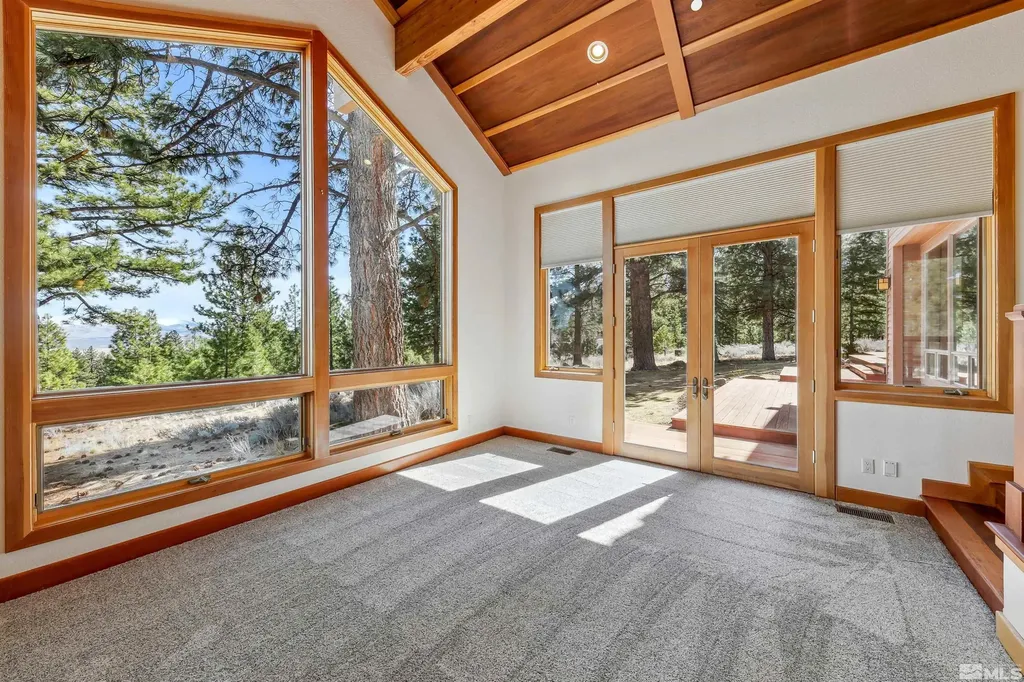 210 Sheridan Creek Gardnerville NV 89460